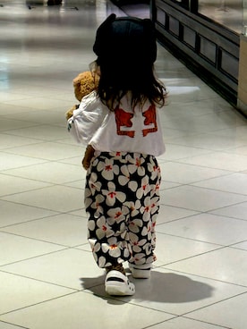 「crocs（クロックス）のアイテム」を使った、curemuさん（レディース・80cm）の冬コーディネート