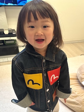 「EVISU（エヴィス）のアイテム」を使った、curemuさん（レディース・80cm）の冬コーディネート