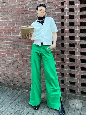 「COS（コス）のアイテム（ジャケット/アウター）」を使った、bun927bunさん（メンズ・180cm）の春コーディネート