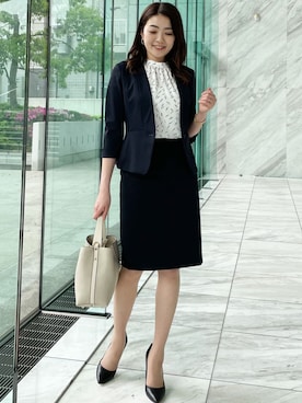 「柄シャツ」｜「アイテム（ノーカラージャケット）」を使った、COUP DE CHANCE（STAFF)さん（レディース・165cm）の春コーディネート