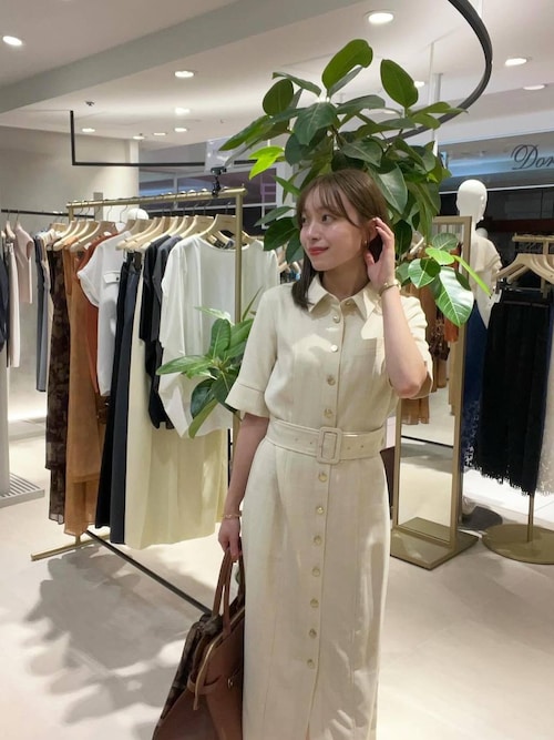 極美品　ケイミー　Ｉライントリミングワンピース　ロゴデザイン　近年モデル　M 幾何柄ジャージー半袖ワンピース/イージーケア(ワンピース) | MK