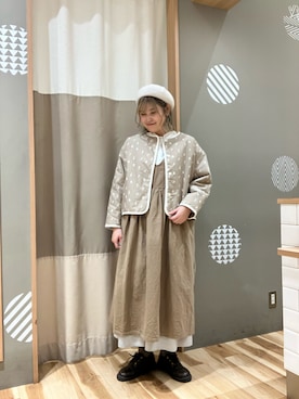 「刺繍」｜「アイテム（ノーカラージャケット）」を使った、もっちゃんさん（レディース・163cm）の冬コーディネート