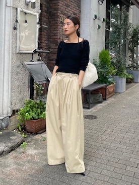 「Ungrid（アングリッド）のウエストデザインボリュームパンツ（その他パンツ、ベージュ系）」を使った、suyako ogawaさん（レディース・156cm）の秋コーディネート