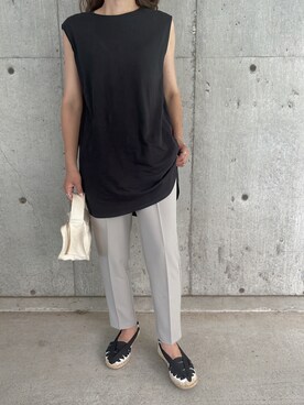 「アイテム（スラックス、シルバー系）」を使った、lllmoiyさん（レディース・161cm）の夏コーディネート