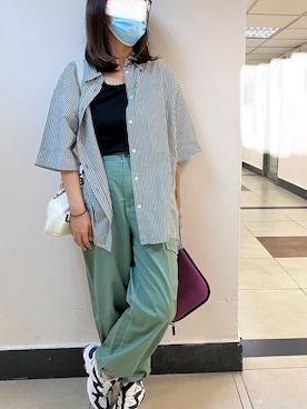 「LOWRYS FARM（ローリーズファーム）のストライプオーバーシャツ　287897（シャツ/ブラウス、ブラック系）」を使った、🆂🆄🅼さん（レディース・160cm）の秋コーディネート