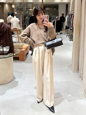 「アイテム（パンツ、ホワイト系）」を使った、kon_lemageさん（レディース・158cm）の秋コーディネート