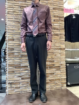 「アイテム（ビジネスシャツ、レッド系）」を使った、BRICK HOUSE by Tokyo Shirts 福津イオンモール店さん（メンズ・177cm）の秋コーディネート