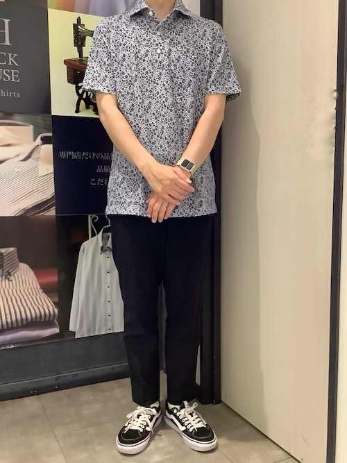 CHERVO ポロシャツと花柄パンツ セット　未使用 CHERVO ポロシャツと花柄パンツ セット 未使用