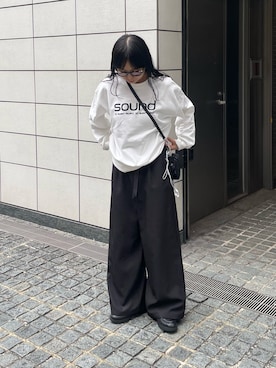 「アイテム（スラックス）」を使った、LEIさん（レディース・156cm）の秋コーディネート