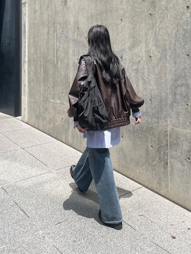 「COLONY 2139（コロニートゥーワンスリーナイン）のフェイクレザーMA-1（ブルゾン）」を使った、LEIさん（レディース・156cm・20代）の夏コーディネート