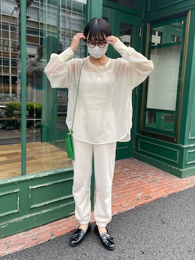「Ray BEAMS（レイビームス）のアイテム（ローファー）」を使った、LEIさん（レディース・156cm）の春コーディネート