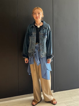 「アイテム（デニムジャケット）」を使った、阿部さん（レディース・165cm）の夏コーディネート