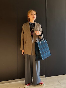 「アイテム（テーラードジャケット）」を使った、阿部さん（レディース・165cm）の秋コーディネート
