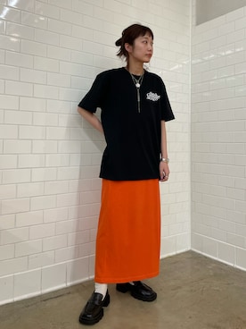 「Kastane（カスタネ）のイージーIラインスカート（スカート、オレンジ系）」を使った、asai hikariさん（レディース・157cm）の春コーディネート