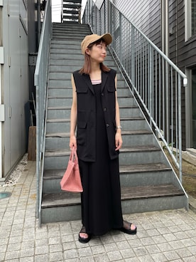 「Kastane（カスタネ）の【新色追加】ミリタリーシアーベスト（ベスト、ブラック系）」を使った、asai hikariさん（レディース・157cm）の夏コーディネート