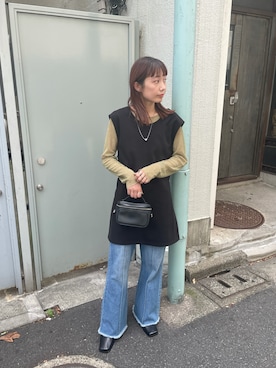 「Kastane（カスタネ）の【2022AWアイテム】Vあき2WAYベスト（ベスト、ブラック系）」を使った、asai hikariさん（レディース・157cm）の夏コーディネート