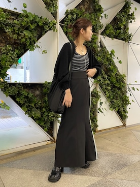 「Kastane（カスタネ）のジャージラインスカート（スカート、ブラック系）」を使った、asai hikariさん（レディース・157cm）の春コーディネート