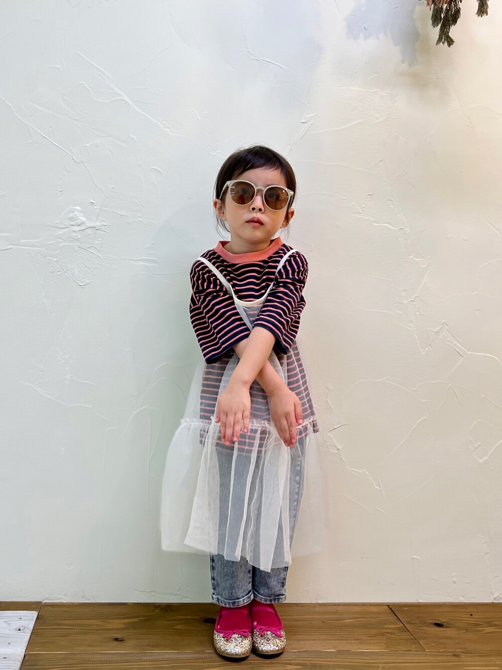 「CIAOPANIC TYPYの【KIDS】USAコットンマルチボーダーTee（Tシャツ/カットソー、ブルー系）」を使った、まゆげちゃんさん（キッズ・90cm）の秋コーディネートの1枚目の写真
