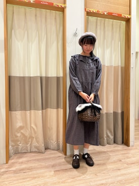 「花柄」｜「アイテム（ハンチング/ベレー帽）」を使った、manaさん（レディース・164cm）の秋コーディネート