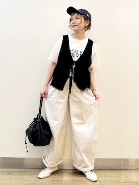 「SOMETHING（サムシング）のSOMETHING(サムシング)サマータックカーブパンツ（その他パンツ、ホワイト系）」を使った、まーちゃん（m@）さん（レディース・155cm）の夏コーディネート