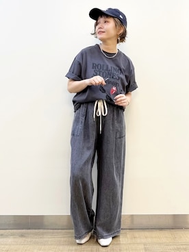 「Right-on（ライトオン）のOther(ソノタ)ローリングストーンズプリント半袖Tシャツ（Tシャツ/カットソー、グレー系）」を使った、まーちゃん（m@）さん（レディース・155cm）の夏コーディネート