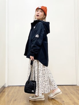 「巾着バッグ」｜「アイテム（マウンテンパーカー）」を使った、m@さん（レディース・155cm）の秋コーディネート