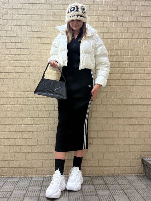 アディカラー スリーストライプス スリム ニット トラックトップ