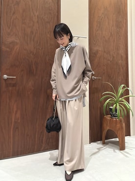 「GALLARDAGALANTE（ガリャルダガランテ）の【MANAKAコラボ】スカーフセットシャツ（シャツ/ブラウス、ブルー系）」を使った、gg＿sachikoooさん（レディース・167cm）の春コーディネート