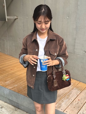 「アイテム（デニムジャケット）」を使った、wgmasagoさん（レディース・166cm）の秋コーディネート