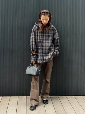「BEAMS（ビームス）のブークレ ネル フーディー（シャツ/ブラウス、ブルー系）」を使った、BEAMSさん（メンズ・172cm）の秋コーディネート