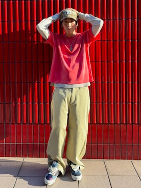 「BEAMS（ビームス）のレイヤード フェード ロングスリーブ Tシャツ（Tシャツ/カットソー、レッド系）」を使った、BEAMSさん（メンズ・172cm）の秋コーディネート