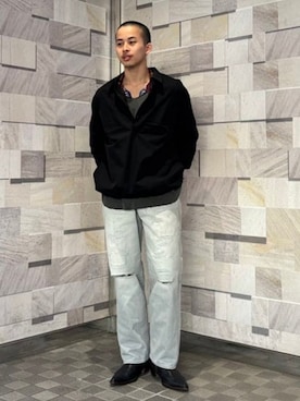 「BEAMS（ビームス）のフェード ダメージ デニムパンツ 【ワイドストレートフィット】（デニムパンツ、グレー系）」を使った、BEAMSさん（メンズ・170cm）の春コーディネート