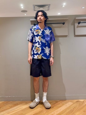 「SUN SURF（サンサーフ）のアイテム」を使った、BEAMSさん（メンズ・182cm）の夏コーディネート