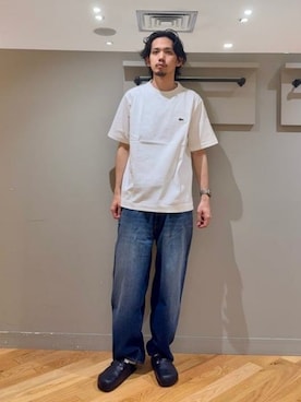 「BEAMS（ビームス）のBEAMS / ワイドフィット デニムパンツ（デニムパンツ、ブルー系）」を使った、BEAMSさん（メンズ・173cm）の夏コーディネート