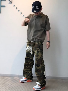 「アイテム（スニーカー、グレー系）」を使った、BEAMSさん（メンズ・173cm）の夏コーディネート