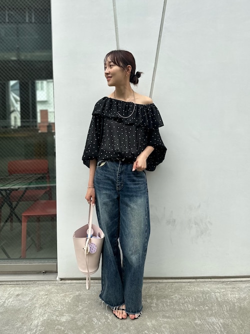 《程よいルーズ感》《旬のスタイリングに》ワイドデニムパンツ