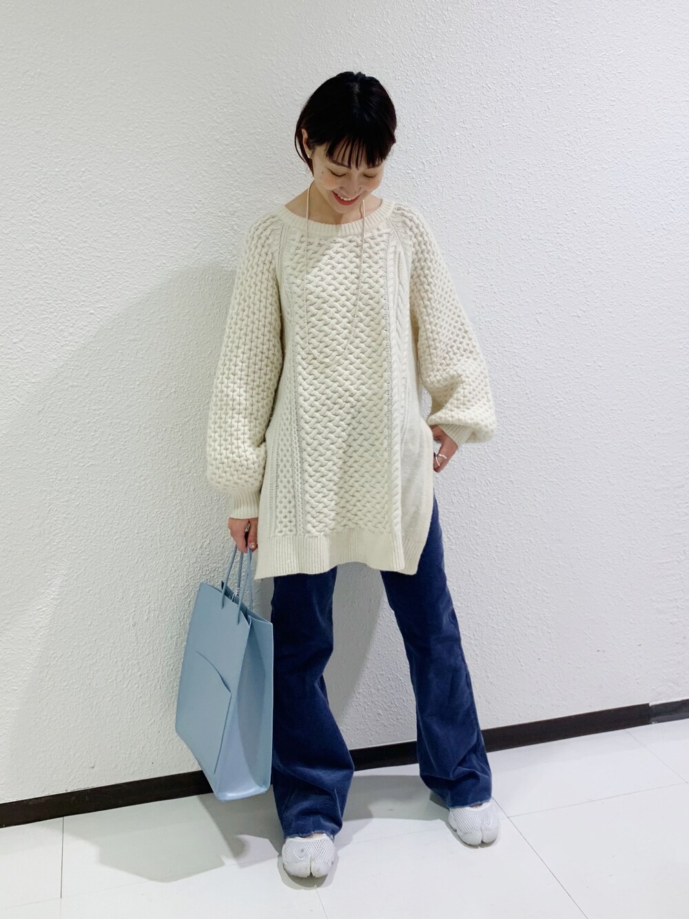 SHENERY（シーナリー）の「サイドスリットケーブルニットプル