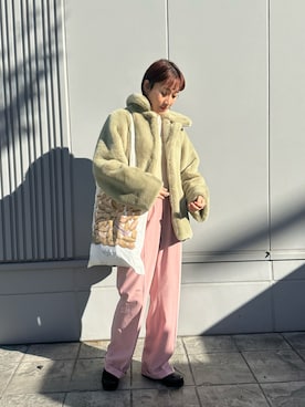 「アイテム（その他アウター、グリーン系）」を使った、KASAHARA_156cmさん（レディース・156cm）の冬コーディネート