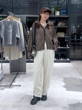 「アイテム（ポーチ）」を使った、マツコさん（レディース・163cm・30代）の秋コーディネート