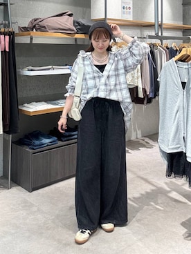 「LEPSIM（レプシィム）のアイテム（デニムパンツ）」を使った、マツコさん（レディース・163cm）の秋コーディネート
