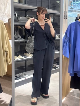 「LEPSIM（レプシィム）のマルチメリットワイドパンツ　630143（その他パンツ、ブルー系）」を使った、マツコさん（レディース）の春コーディネート