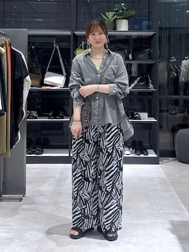「LEPSIM（レプシィム）の楊柳柄イージーパンツ　290321（その他パンツ、ブラック系）」を使った、マツコさん（レディース）の夏コーディネート