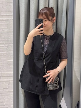 「LEPSIM（レプシィム）のベルトバックルクッションサンダル　638815（サンダル、ブラック系）」を使った、マツコさん（レディース）の夏コーディネート