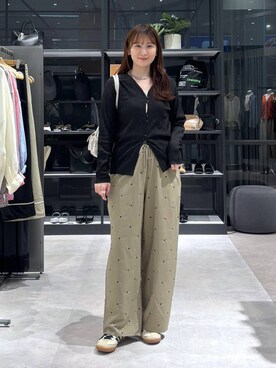「LEPSIM（レプシィム）のステンレス3WAYロングネックレス　603709（ネックレス、シルバー系）」を使った、マツコさん（レディース）の春コーディネート