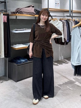 「LEPSIM（レプシィム）の【500mlペットボトルも入る】ユーティリティ巾着バッグ　633023【KKfashion紹介アイテム】（ショルダーバッグ、その他）」を使った、マツコさん（レディース）の夏コーディネート
