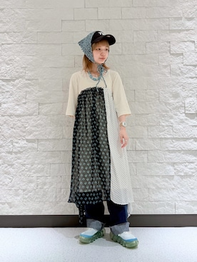 「スカーフ」｜「アイテム（シューズ）」を使った、ほなみさん（レディース・147cm）の夏コーディネート