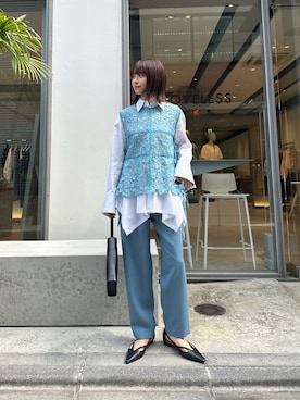 「春カラー」｜「アイテム（スラックス）」を使った、嶋田美佑さん（レディース・162cm）の春コーディネート