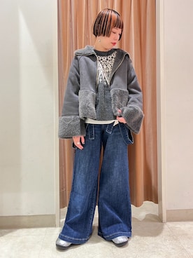 NICOLE whiteさんのコーディネート