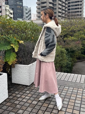 「スカートコーデ」｜「アイテム（ベスト）」を使った、NICOLE whiteさん（レディース・162cm）の冬コーディネート