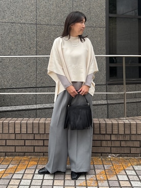「NICOLE white（ニコルホワイト）の2WAYフリンジショルダーバッグ（ショルダーバッグ、ブラック系）」を使った、NICOLE whiteさん（レディース・162cm）の秋コーディネート
